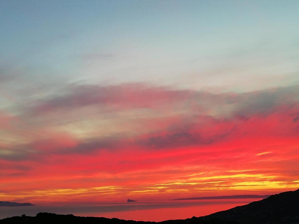 Villa Adeiata Adiata Bagian luar foto