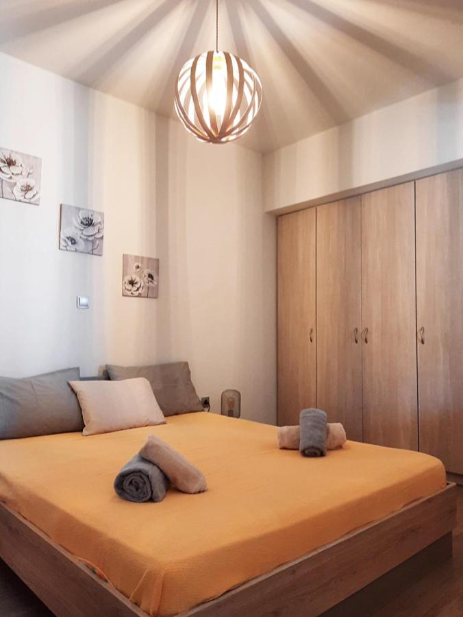 Villa Adeiata Adiata Bagian luar foto