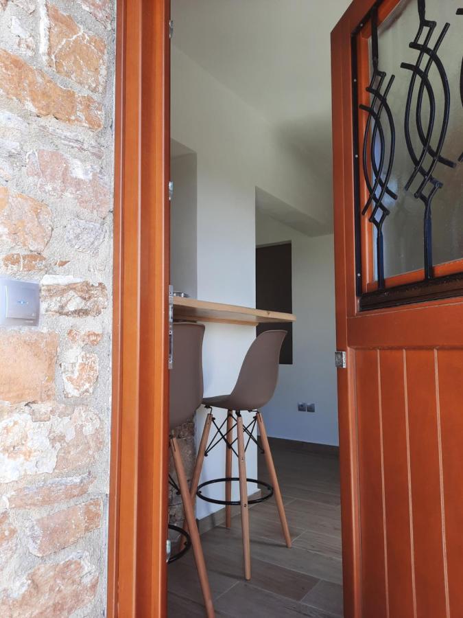 Villa Adeiata Adiata Bagian luar foto
