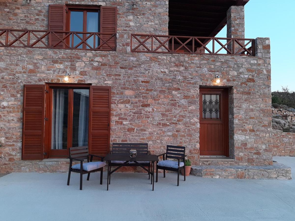 Villa Adeiata Adiata Bagian luar foto