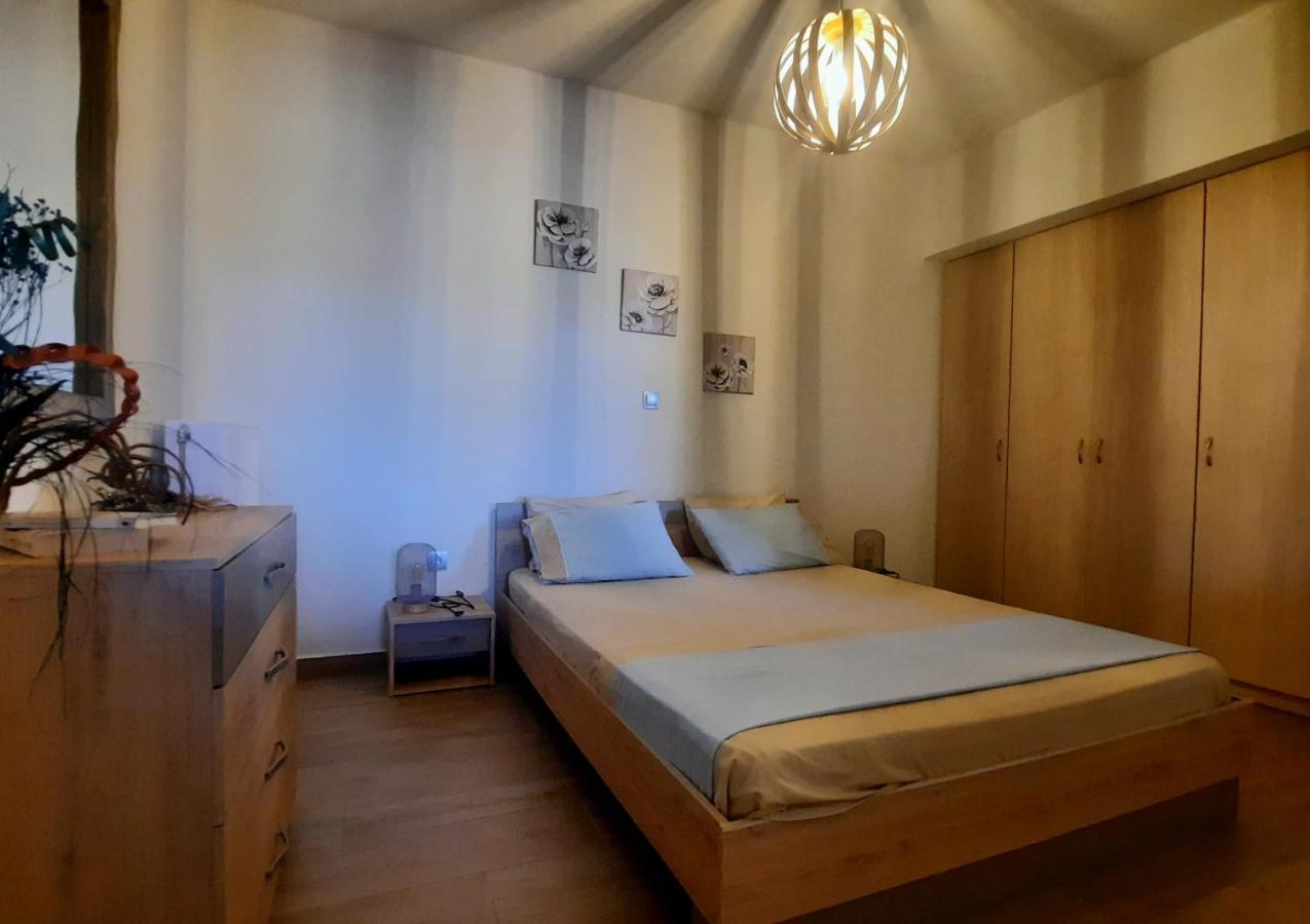 Villa Adeiata Adiata Bagian luar foto